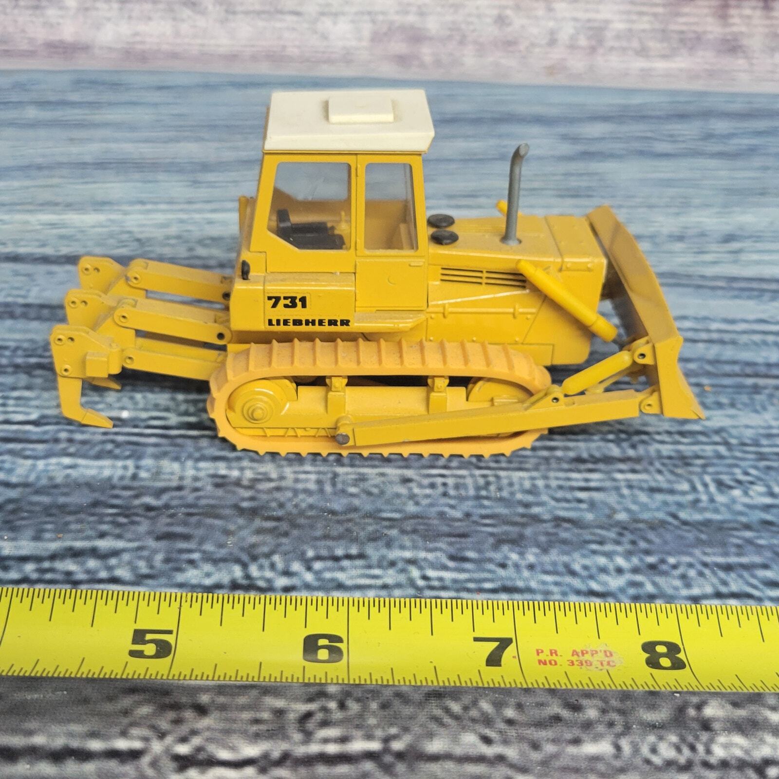 Vtg Gescha die-cast Liebherr 731 Dozer – 1/50 – Conrad 1:50 Crawler yellow/white