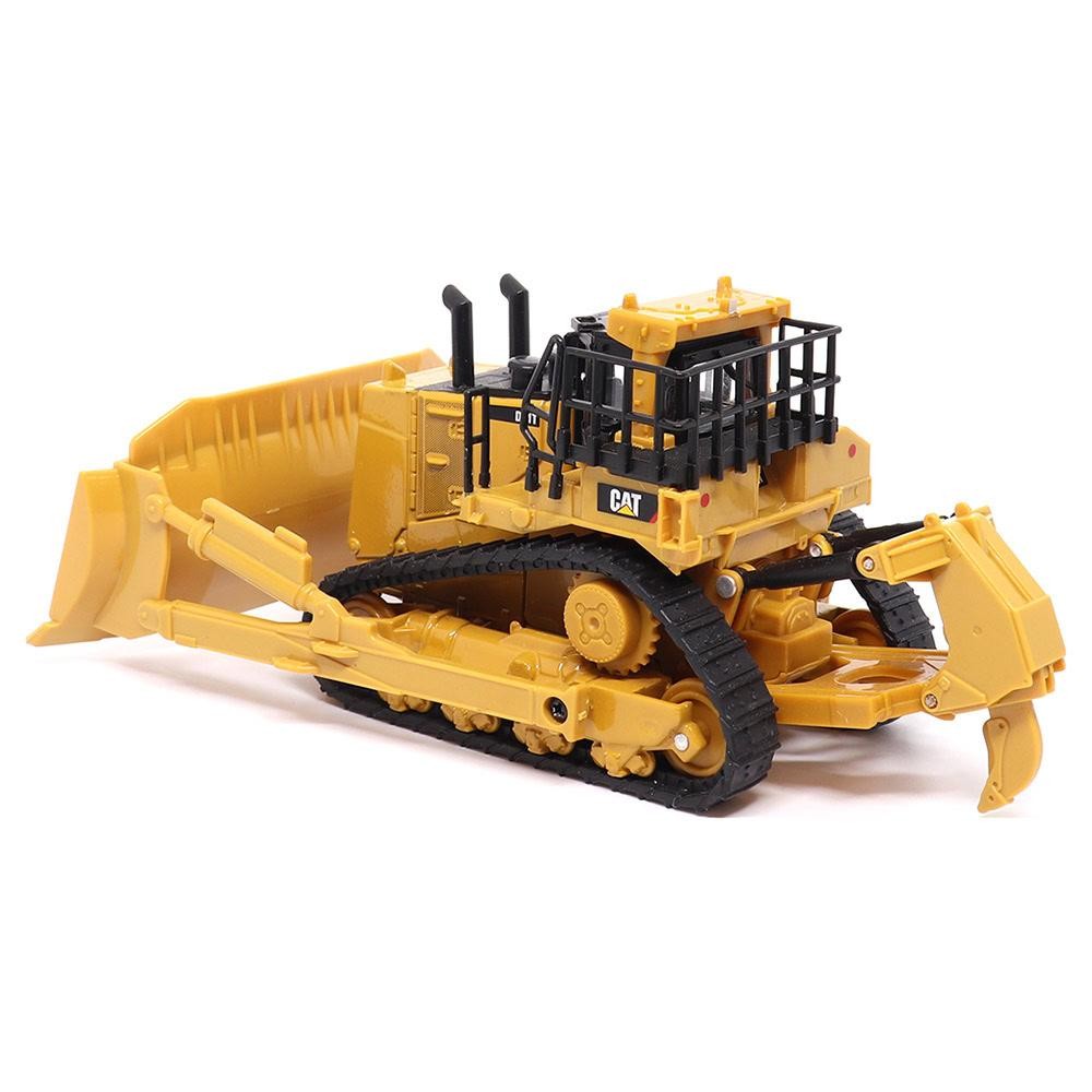 Diecast Masters 1/64 CAT D11 Dozer with Blade & Ripper 84648