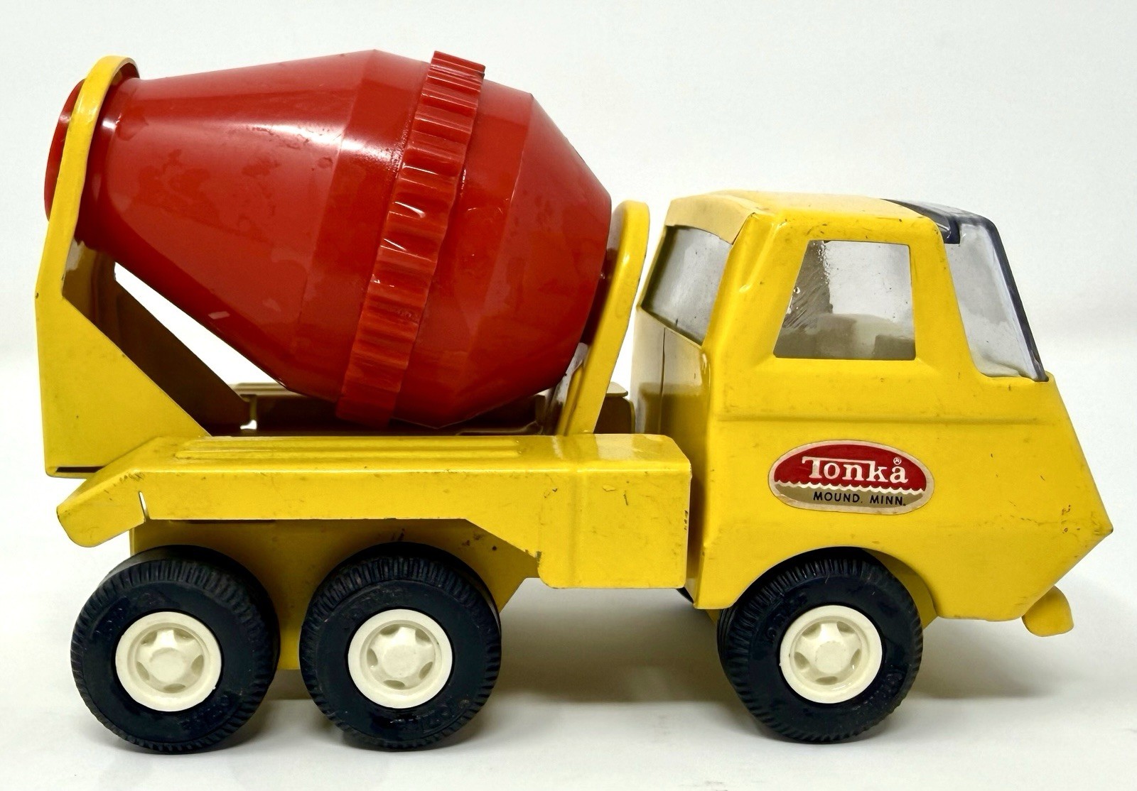 Vintage Tonka Mighty Cement Mixer Truck Yellow Red Pressed Steel Mound Minn USA