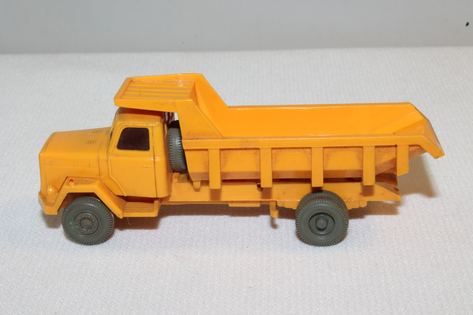 Wiking Magirus Single Axle Dump Truck,