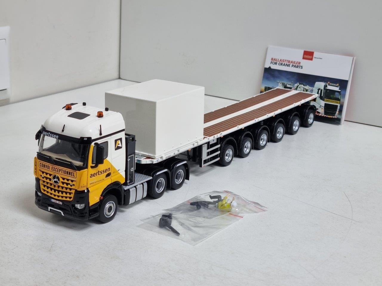 IMC Aertssen Mercedes Arocs StramSpace 6×4 with Nooteboom 6-Axle Ballast Trailer