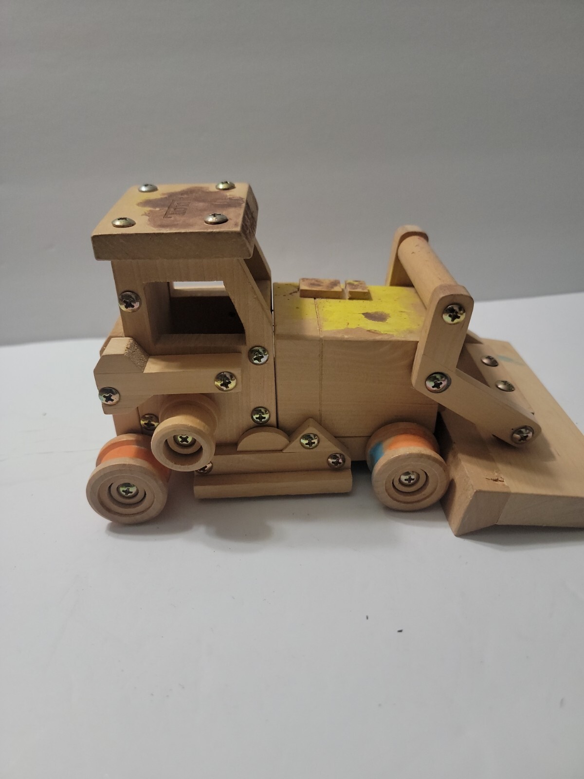 Tonka Wooden Bulldozer Toy Heavy Duty Machinery 8Inch No rubber tracks