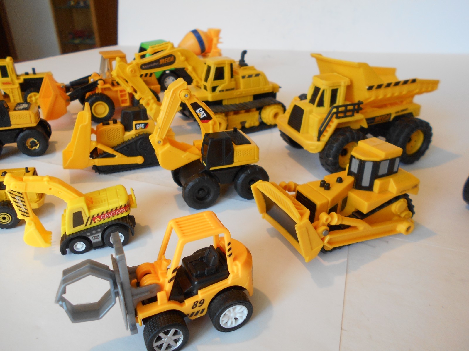 Lot of 15 Vintage Small Mostly Plastic Construction Vehicles, Various Scales