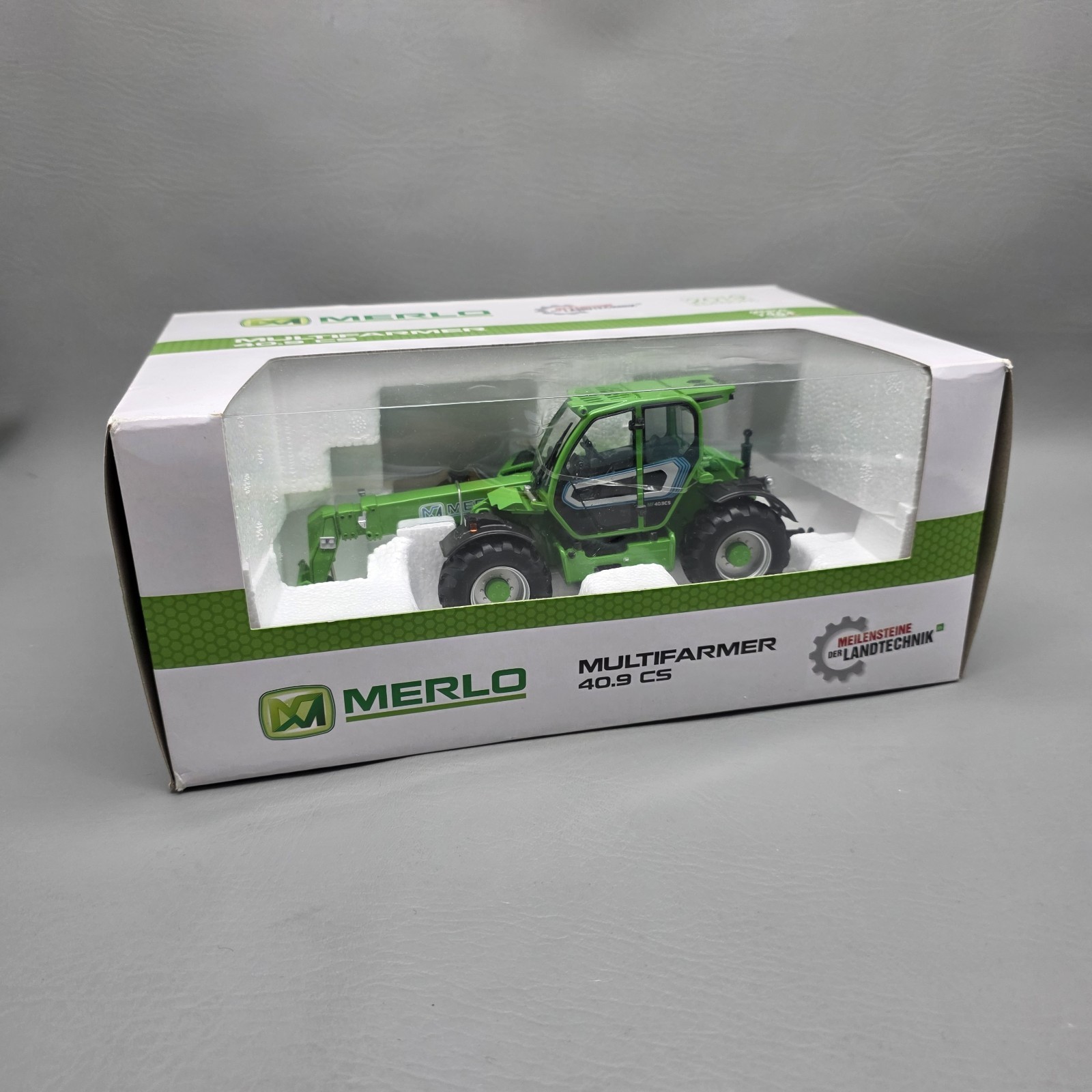 Merlo ROS 40.9 CS MultiFarmer Tractor Vehicle 1:32 Scale Telescopic Boom Farm