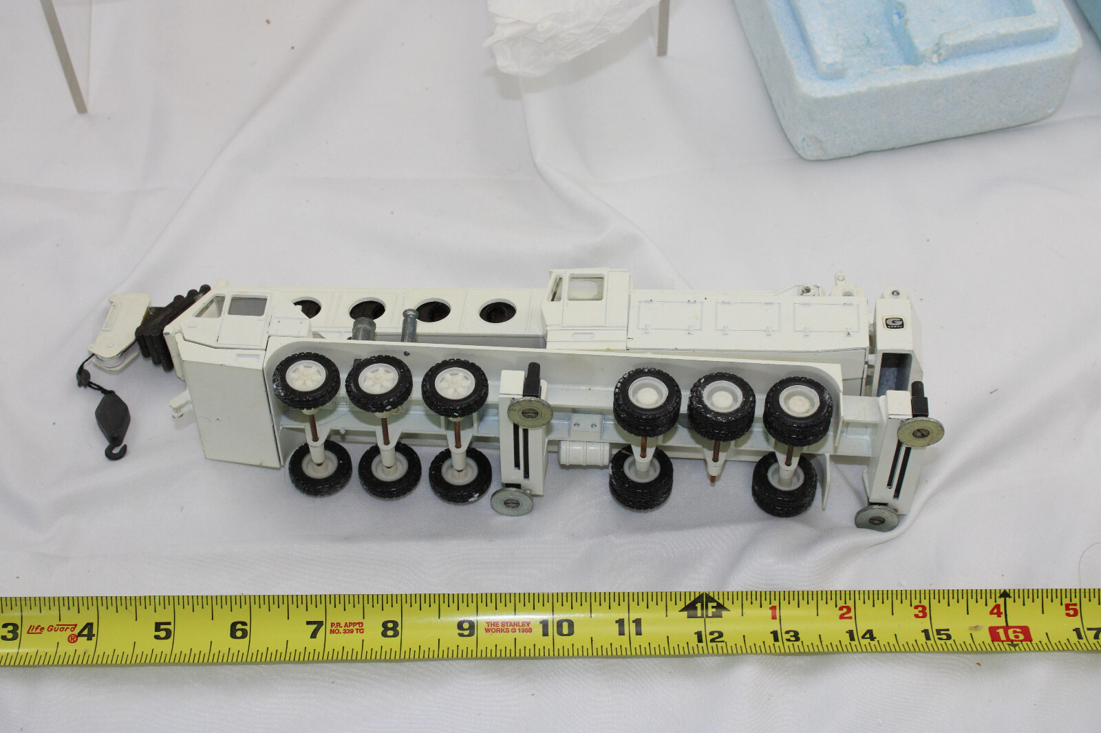 Diecast – NZG 152 – Grove TM-1400