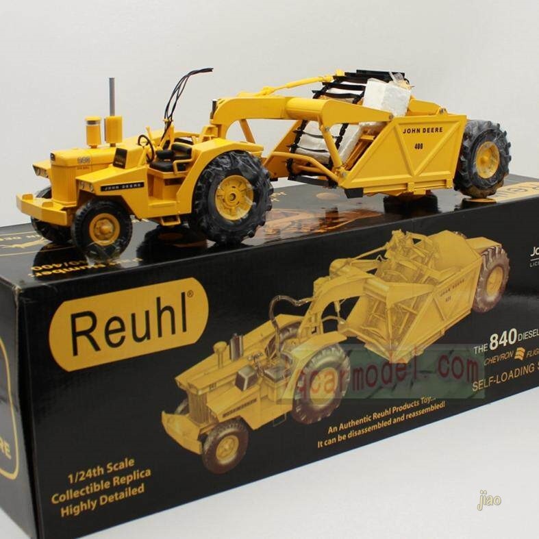 1:24 Scale John Deere 840 Diesel with 400 Scraper – Reuhl Model #JD840/400 New