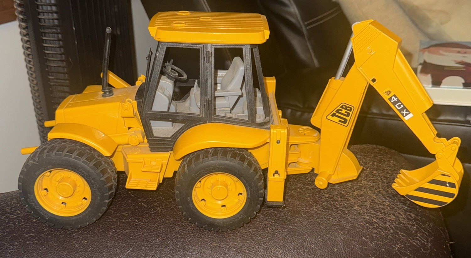 Bruder ~ 1/16 JCB 4CX Loader w/ Backhoe ~ NIB ~ Stock# 02428