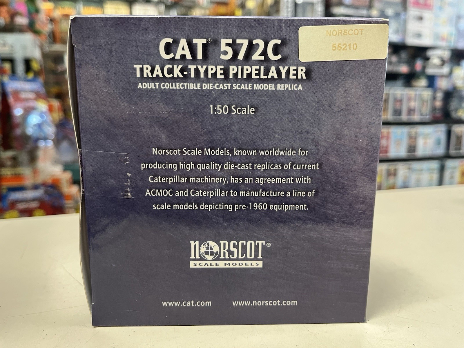 * NORSCOT #55210 1/50 CAT 572C TRACK-TYPE PIPELAYER DIECAST *ST