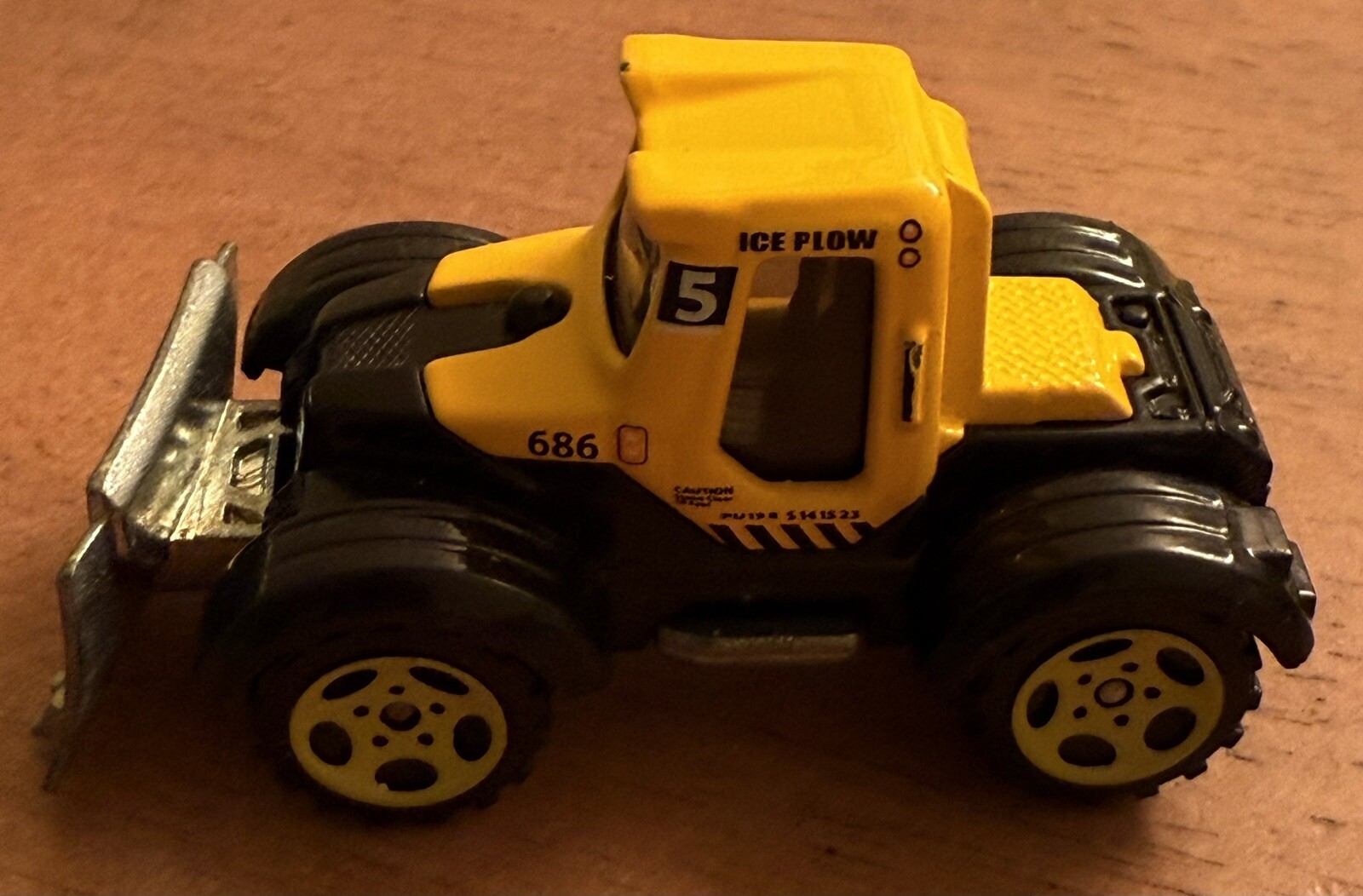 2005 MATCHBOX YELLOW ORANGE ICE PLOW
