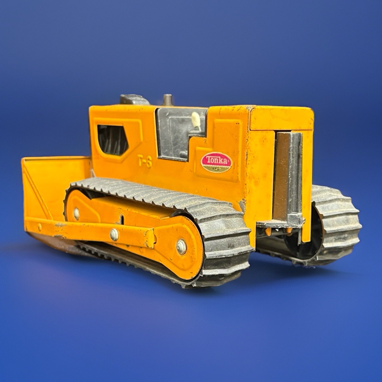 Tonka T-6 Bulldozer Pressed Steel Orange Track Dozer 9” 41240 Vintage (M)