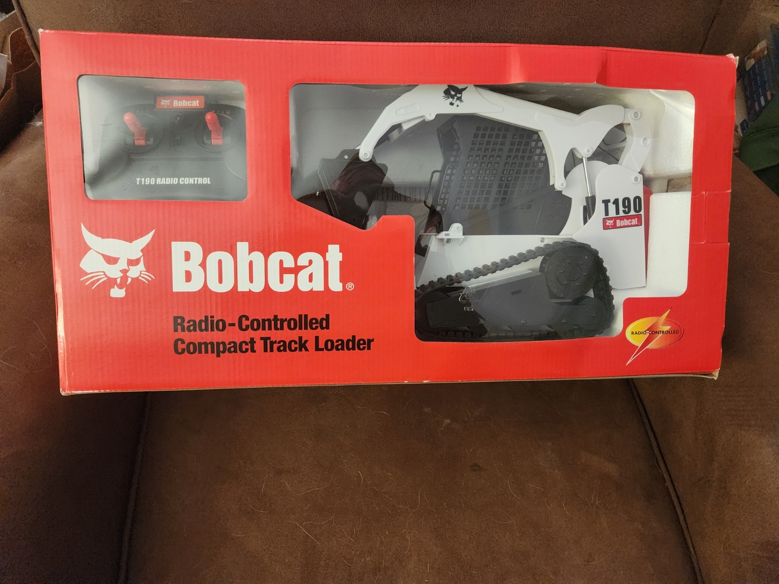 Bobcat T190 Radio Controlled Compact Track Loader