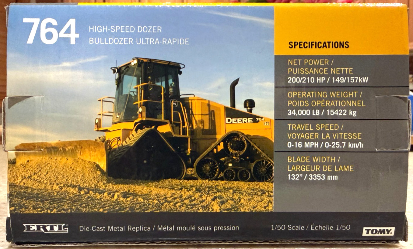 ERTL JOHN DEERE 764 HIGH SPEED BULL DOZER DIE CAST 1:50 BRAND NEW MINT