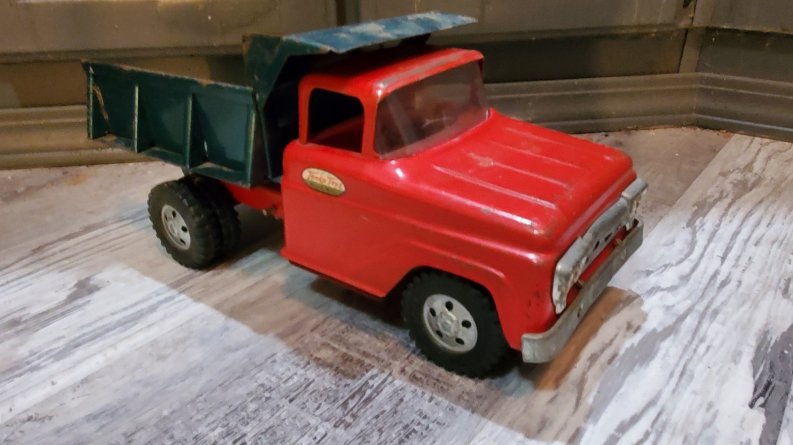Vintage late 50s Pressed Steel Tonka Red Dump Truck