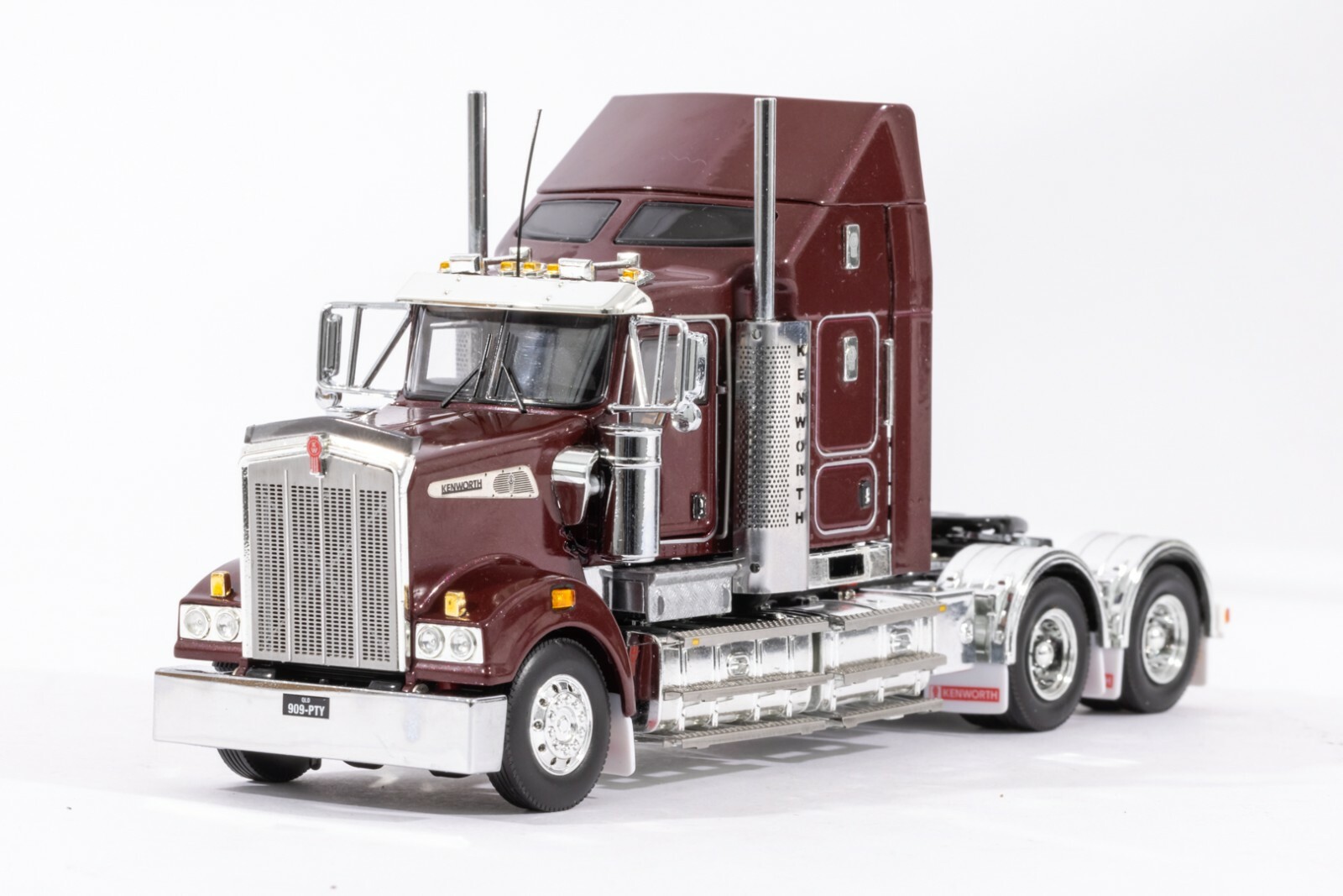 Kenworth T909 Prime Mover Truck Aero Kit – Burgundy Drake 1:50 Scale #Z01556 New