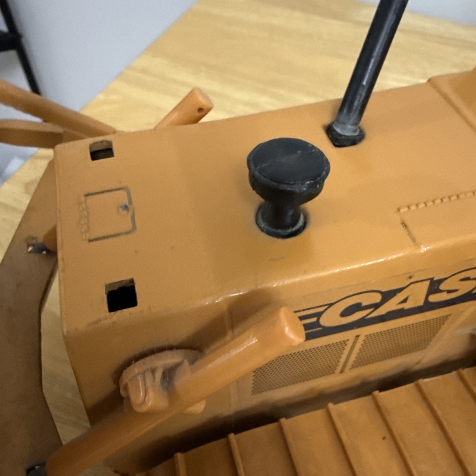 Ertl Case 850G Long Track Diecast Dozer 1:16 Moveable Tracks Adjustable Blade