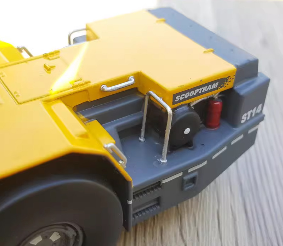 1:50 Atlas copco Tunnel Scraper Loader Construction Machinery Diecast Model