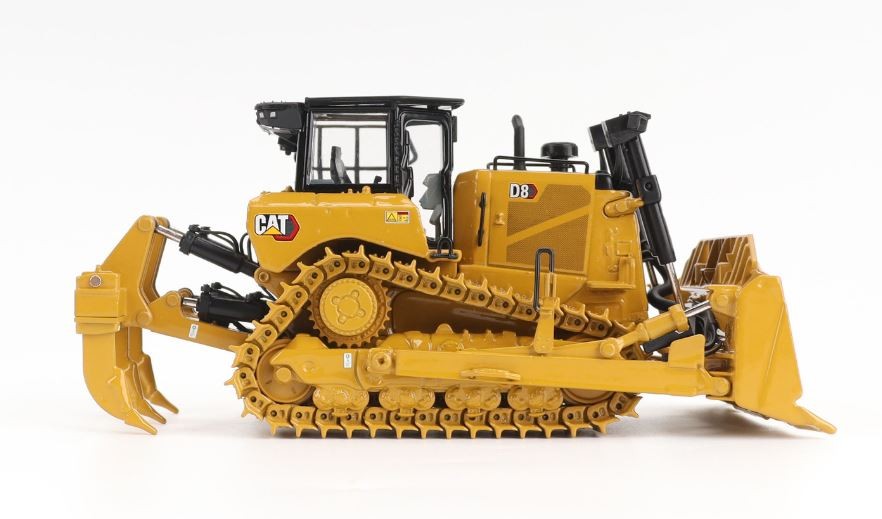 DIECAST MASTERS – Construction Equipment – CATERPILLAR D8 – 1/50 – DCM85757