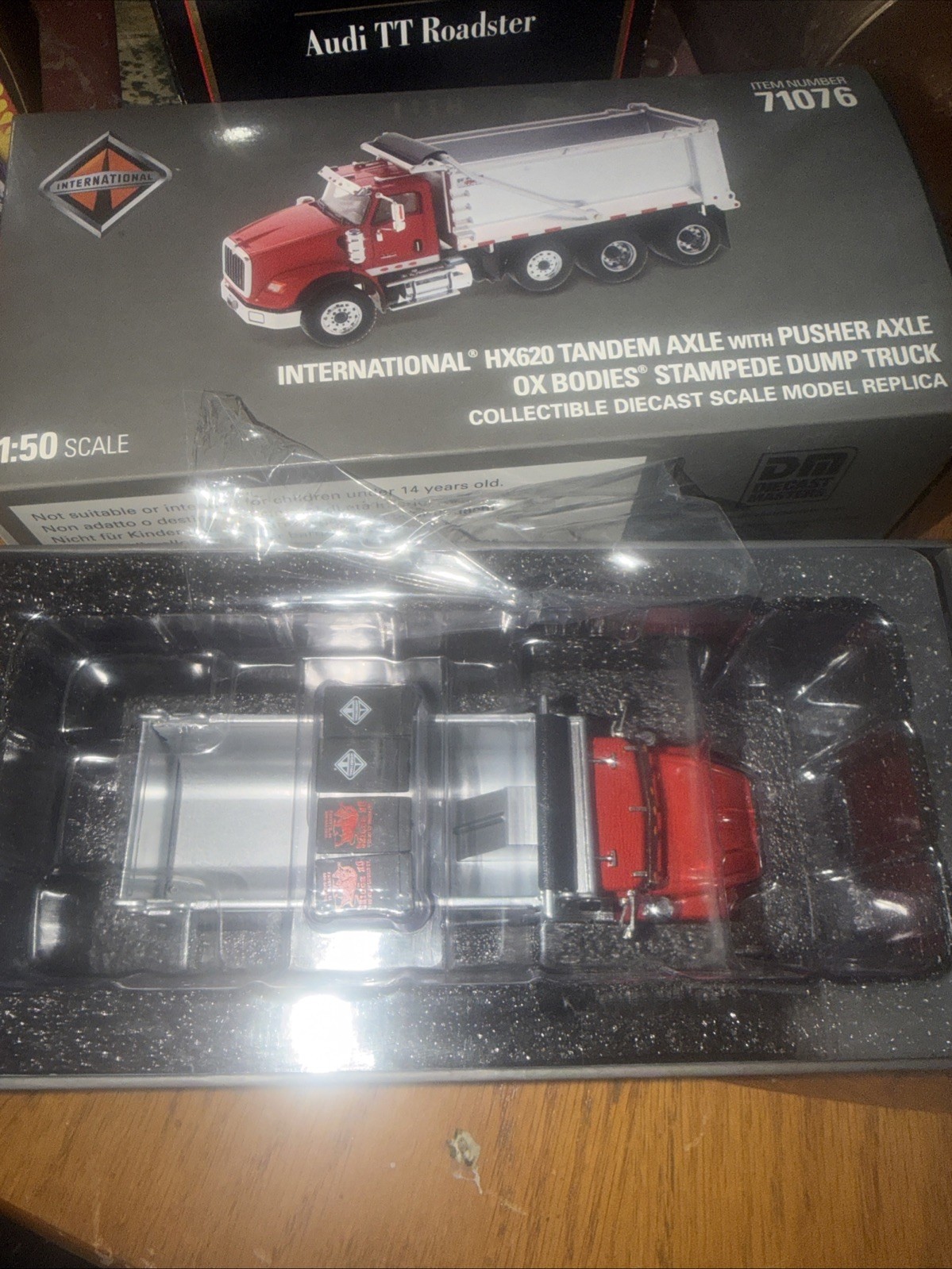 DieCast Masters 71076 1:50 International HX620 SB w. OX Stampede Dump Body Truck