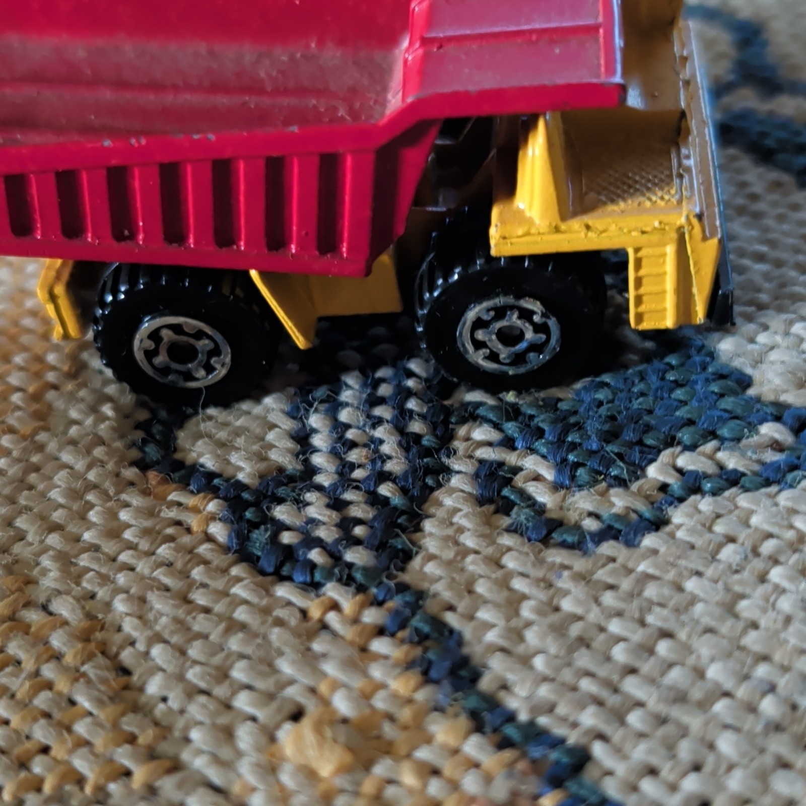 Corgi Juniors Euclid Dump Truck 1/140 Scale Diecast Yellow Red