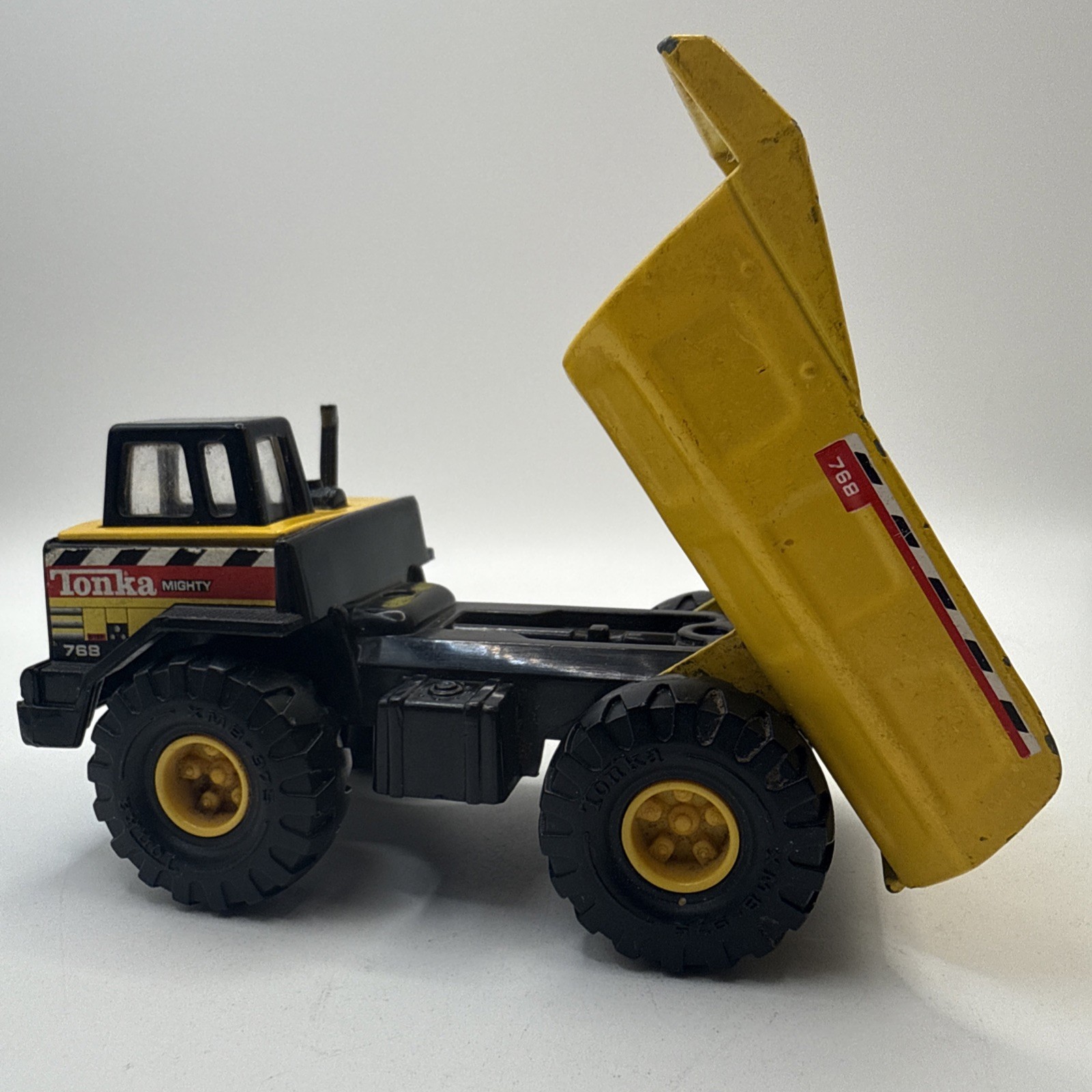 Vintage 1998 Hasbro Maisto Tonka Mini Mighty Dump Truck 768