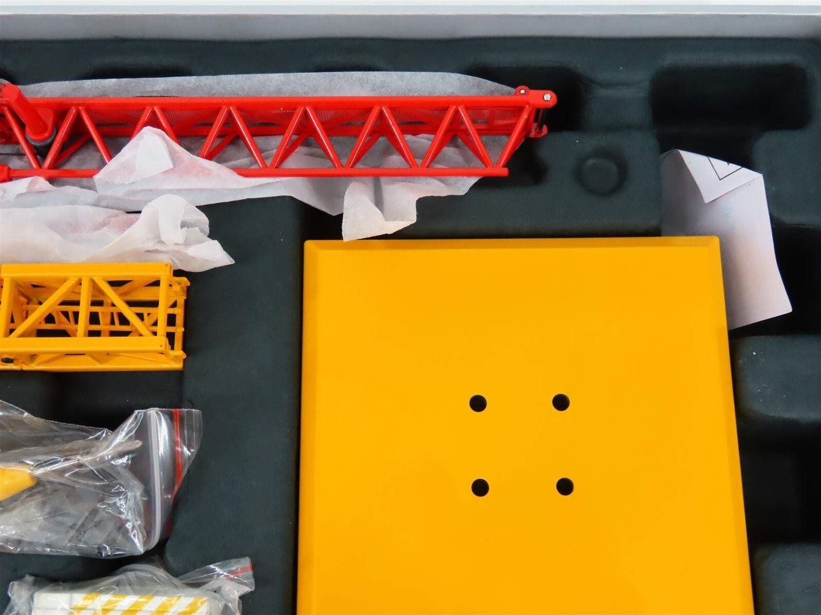 Sany Tower Crane – Red/Yellow – China 1:75 Scale Diecast Model New