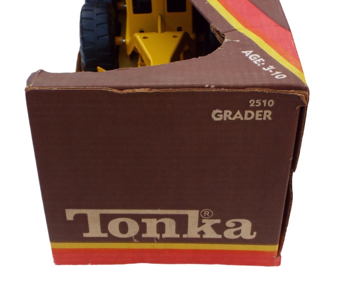 Tonka Grader Yellow Tough Steel Non Toxic Paint Steerable Front Wheels #2510 NIB