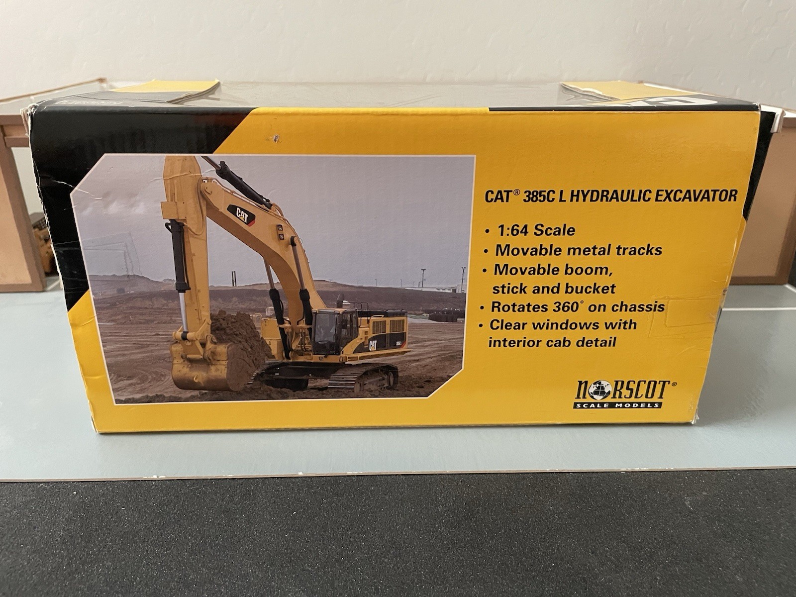 Norscot 1/64 Scale Model Cat 385C L Hydraulic Excavator Diecast
