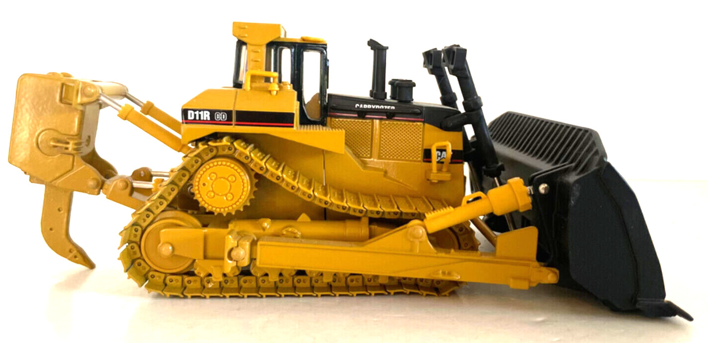 1:50 Caterpillar D11R Carrydozer Track-Type Tractor By Norscot
