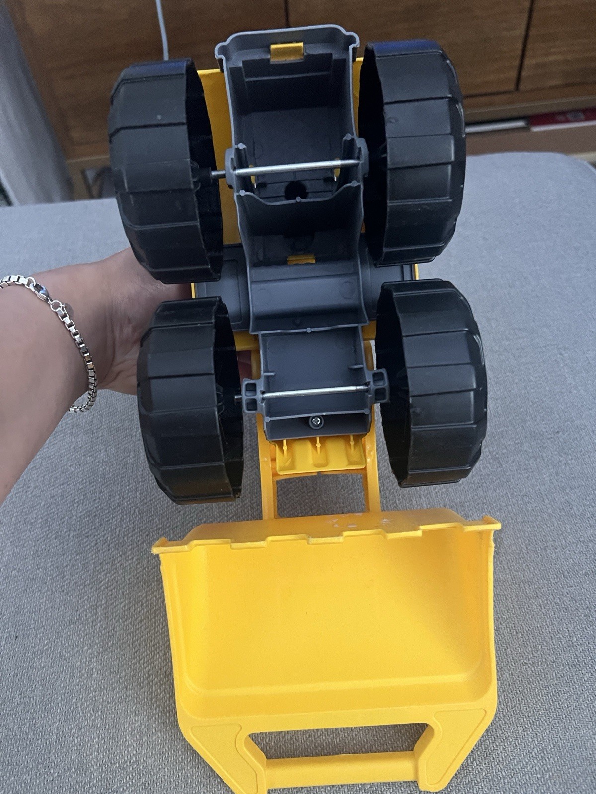 Large Yellow Toy Wheel Loader – Excavator Construction Vehicle – Movable Parts