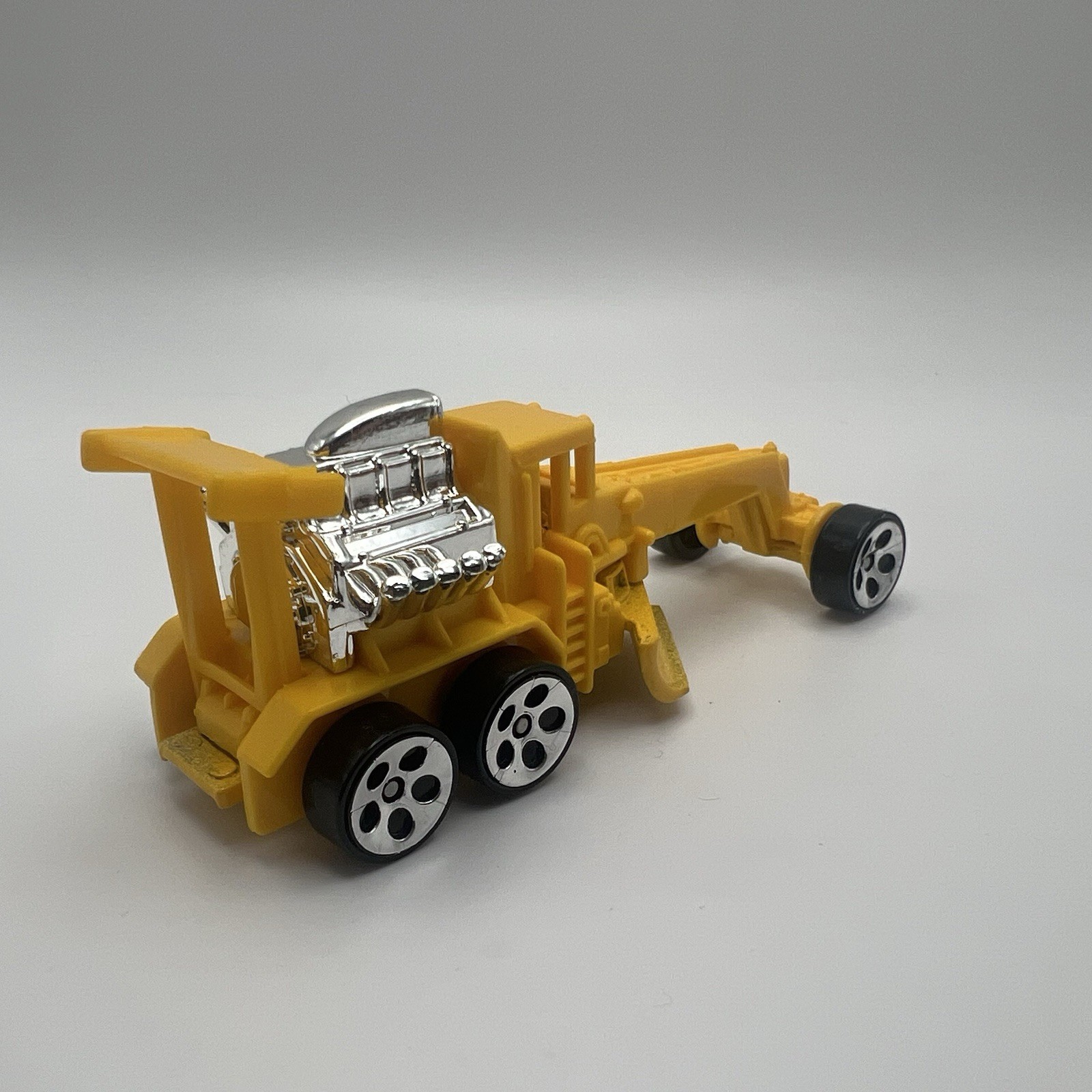 HOT WHEELS EARTH MOVER CASTED 1995 STREET CLEANER MAYLAYSIA BASE
