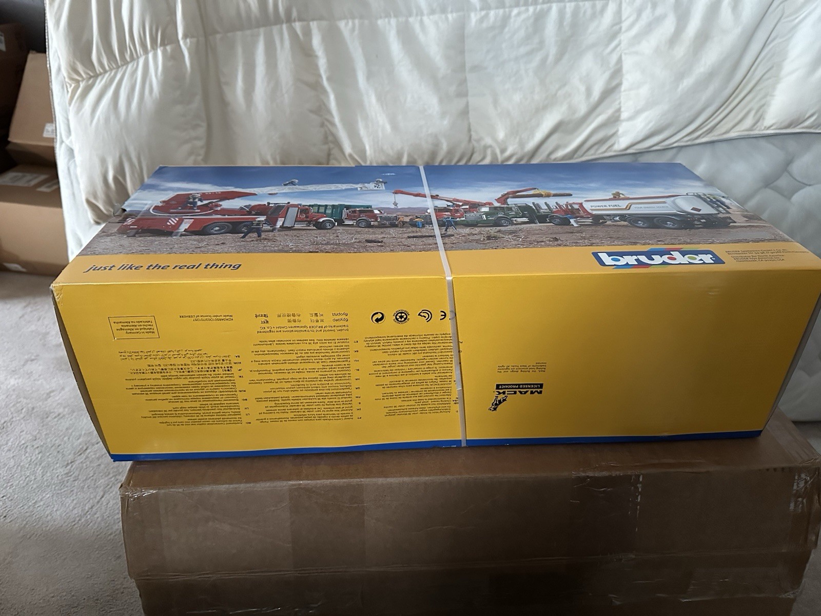 Bruder 1:16 Mack Liebherr LTF 1045-4.1 Crane Truck 02818 Unopened Box