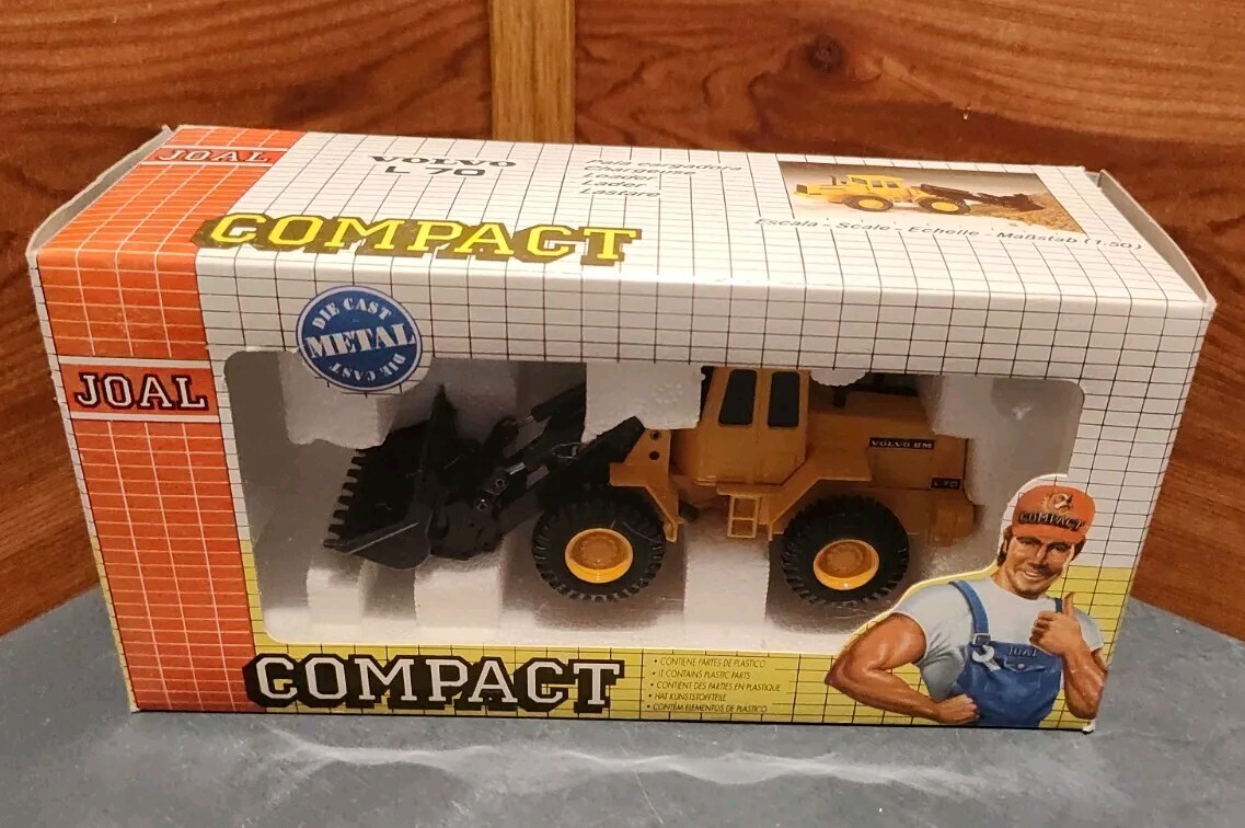 NIB JOAL COMPACT VOLVO L70 1:50 DIE-CAST METAL & PLASTIC REPLICA MADE IN SPAIN