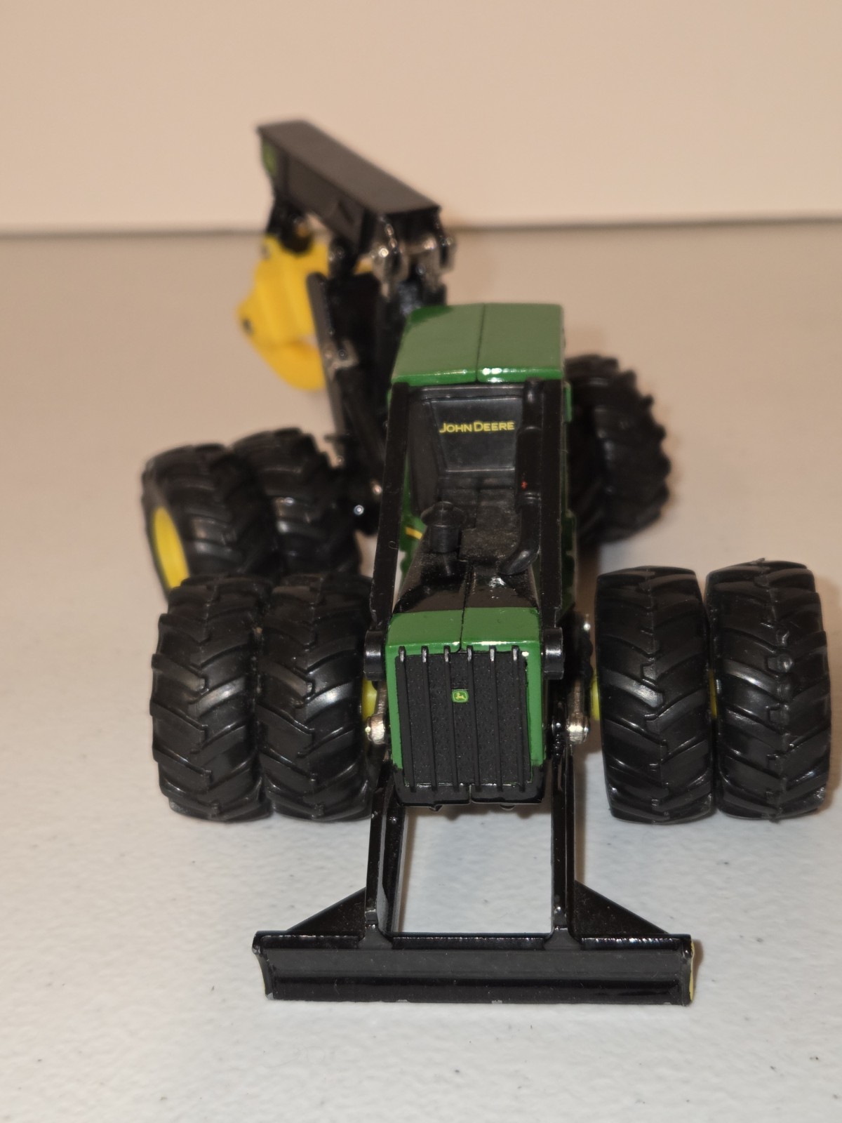 1:50 Scale John Deere 648G-III Log Skidder By Ertl