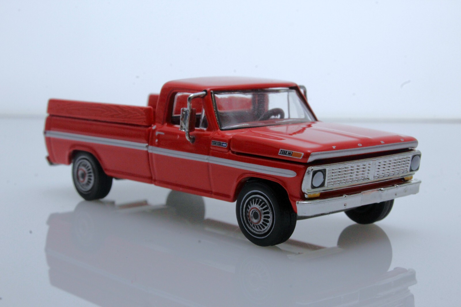 1970 Ford F-100 Farm and Ranch Special RED Pickup Truck 1/64 Scale Diecast