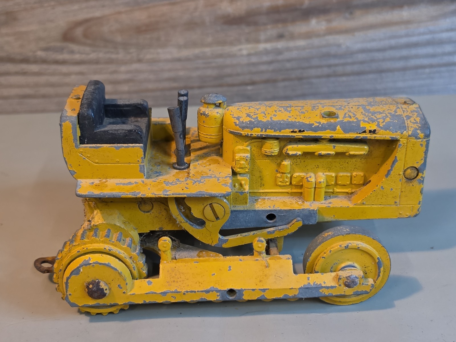 Vintage Eska 1:24 Die-Cast Caterpillar D-6 Dozer Bar Grille For Parts/Repair USA