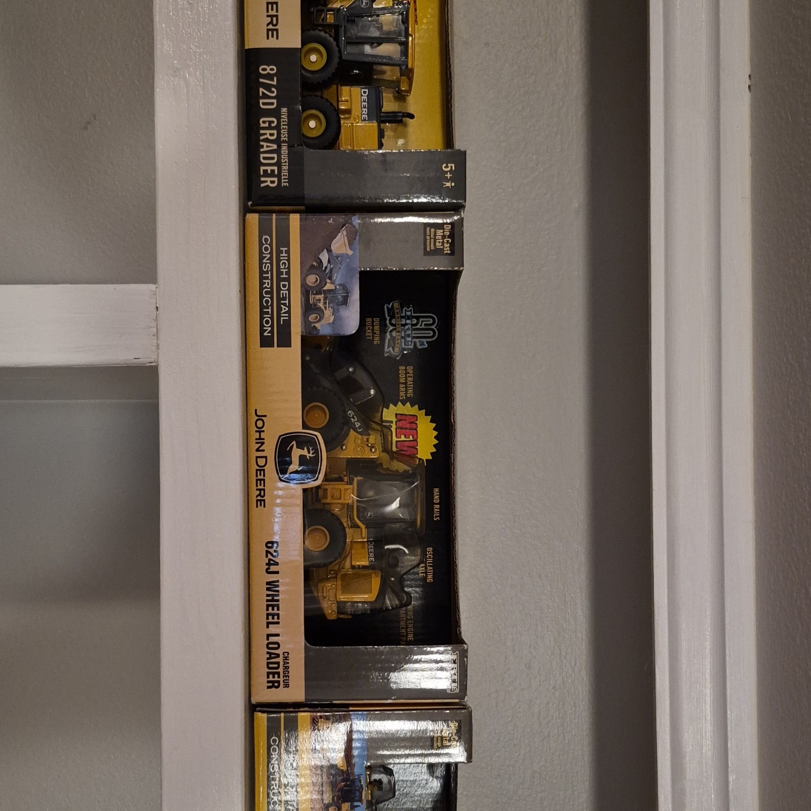 3 Collector Machines.