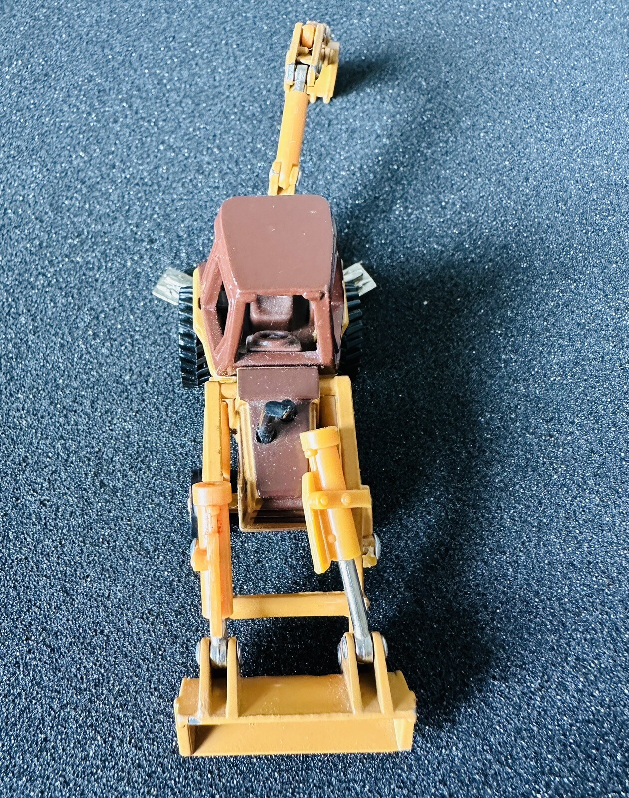 1/64 Ertl Case 580E Loader Backhoe Construction Toy Moving Parts Very Detailed