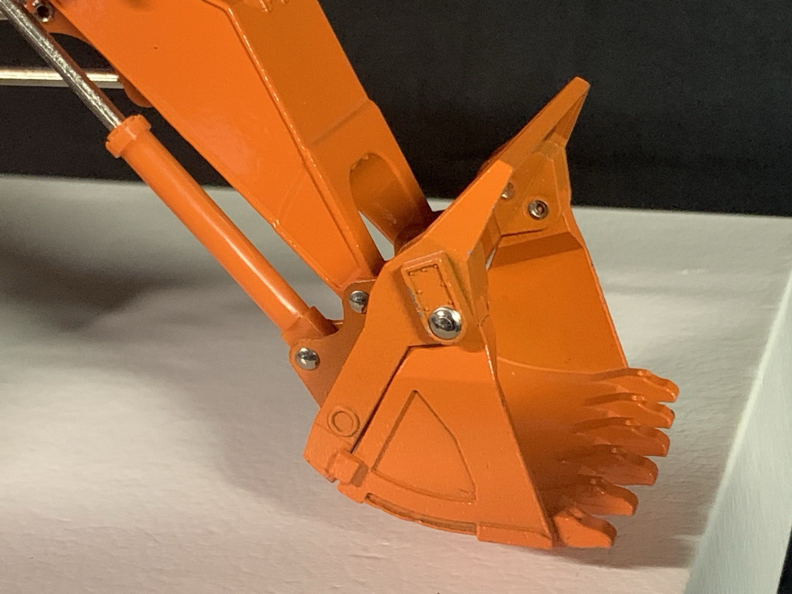 Shinsei Hitachi EX1800 1/60 Diecast Giant Excavator Mining Shovel w/Box