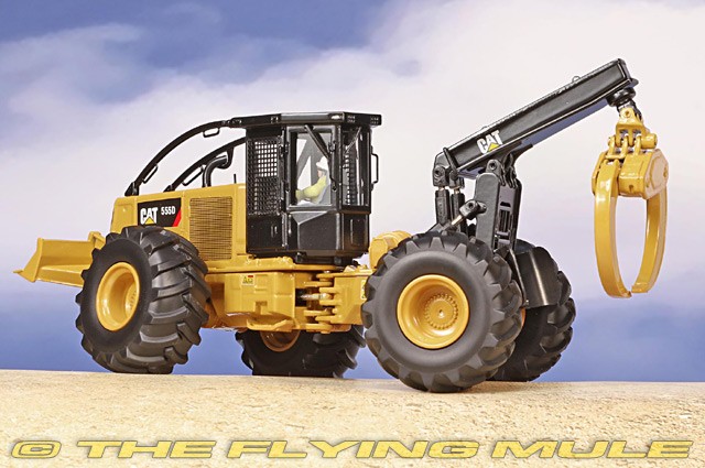 Diecast Masters 1:50 555D Wheel Skidder
