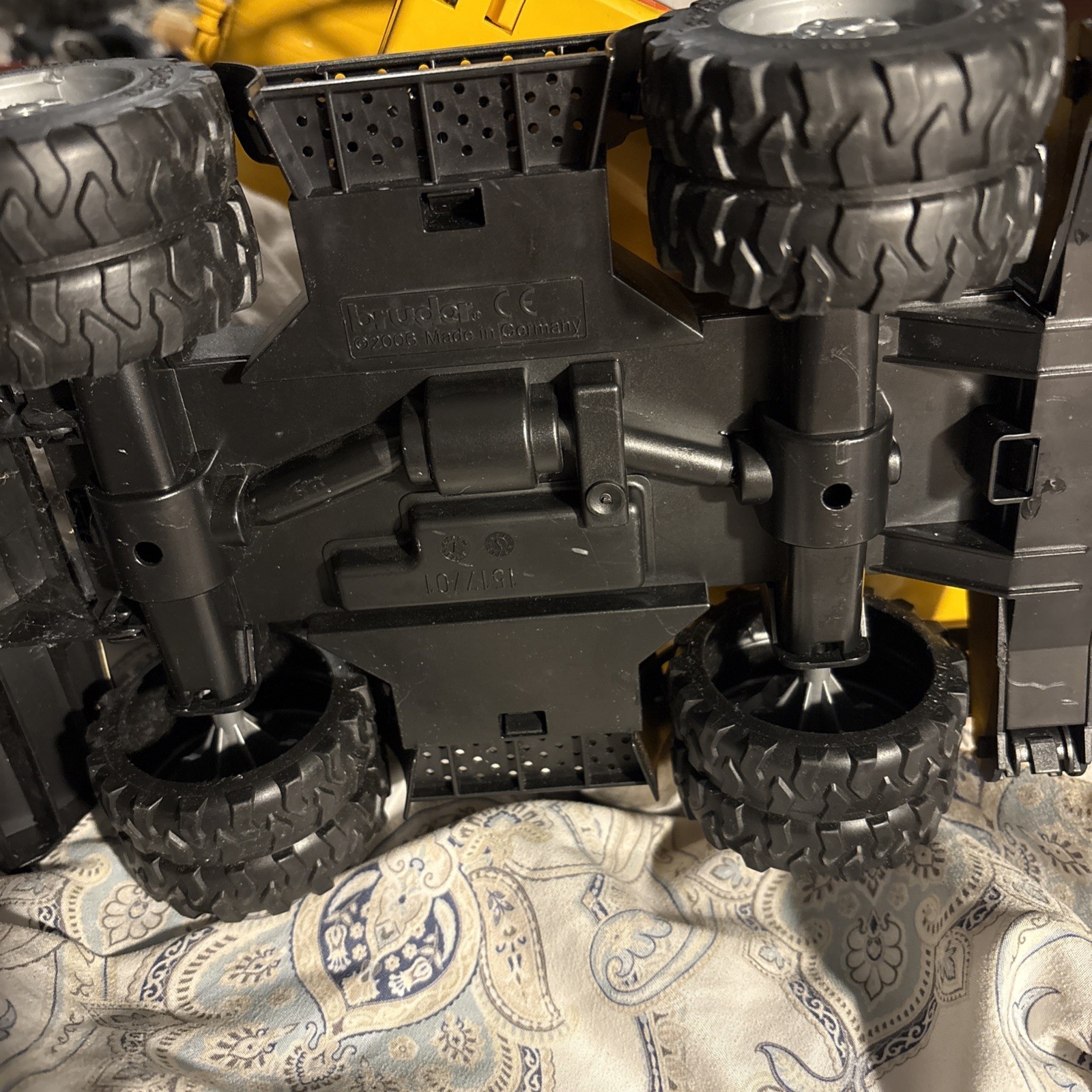 2006 Bruder 1/16th Caterpillar Wheel Excavator W Blade (Plastic) 02446 Germany