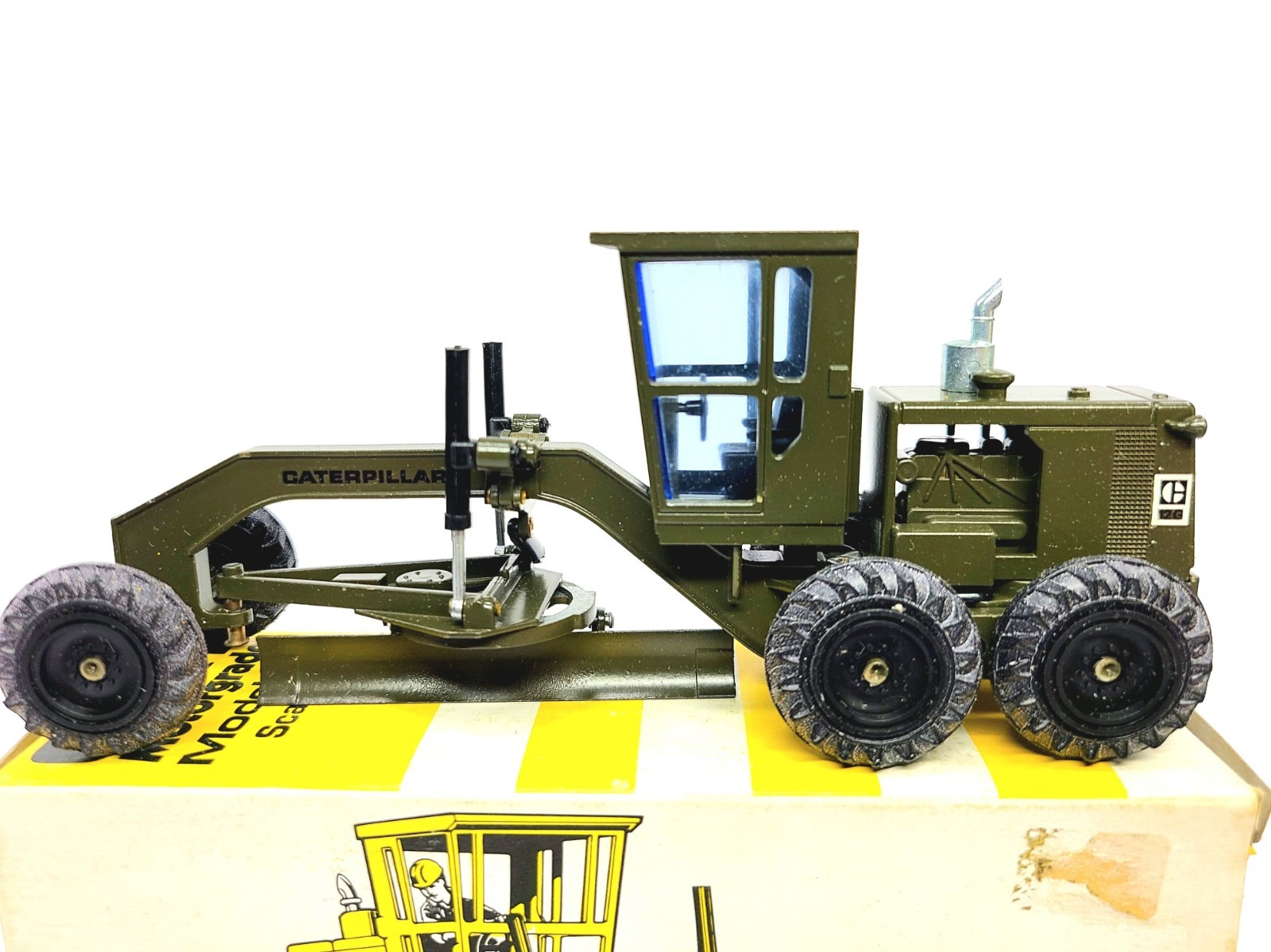 Caterpillar Cat 12G Motor Grader Military Green NZG 1:50 Scale Model #150.2 New