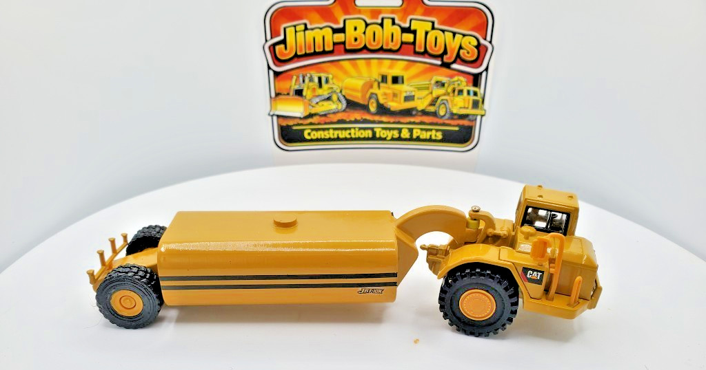Cat 627G Prime Mover with Custom Water‑Hauler – 1/87 Scale Construction Model