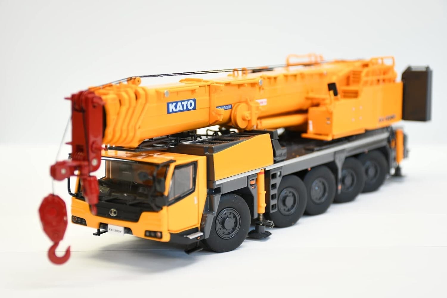 KATO 1/50 KA-1300R All Terrain Crane Model Diecast Yellow Japan Construction