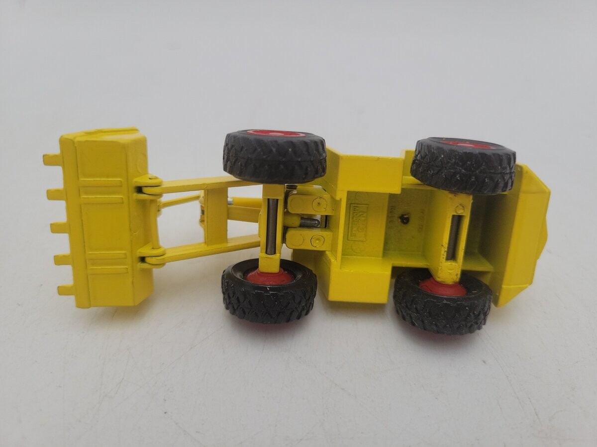 NZG 191 1:50 Scale Yellow & White Kramer Allrad Wheel Loader Diecast Model EX