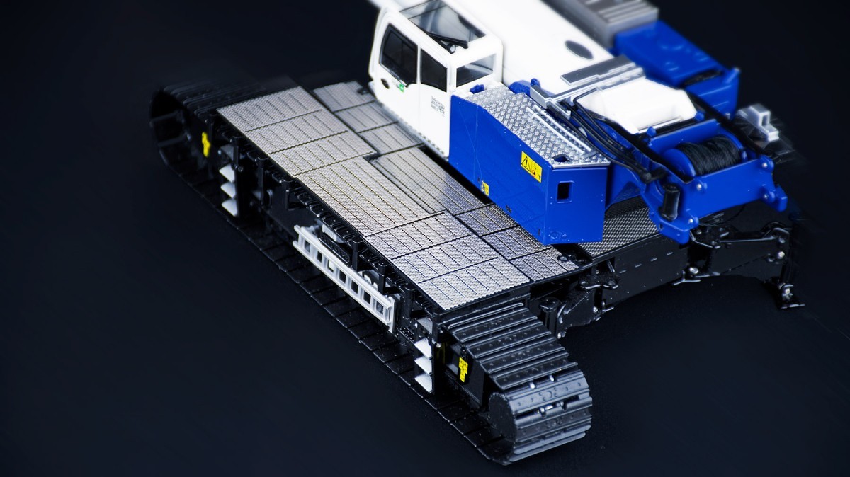 Tadano GTC-1800EX/GTC-2000 Crawler Crane – IMC 1:50 Scale Model #80-1025 New