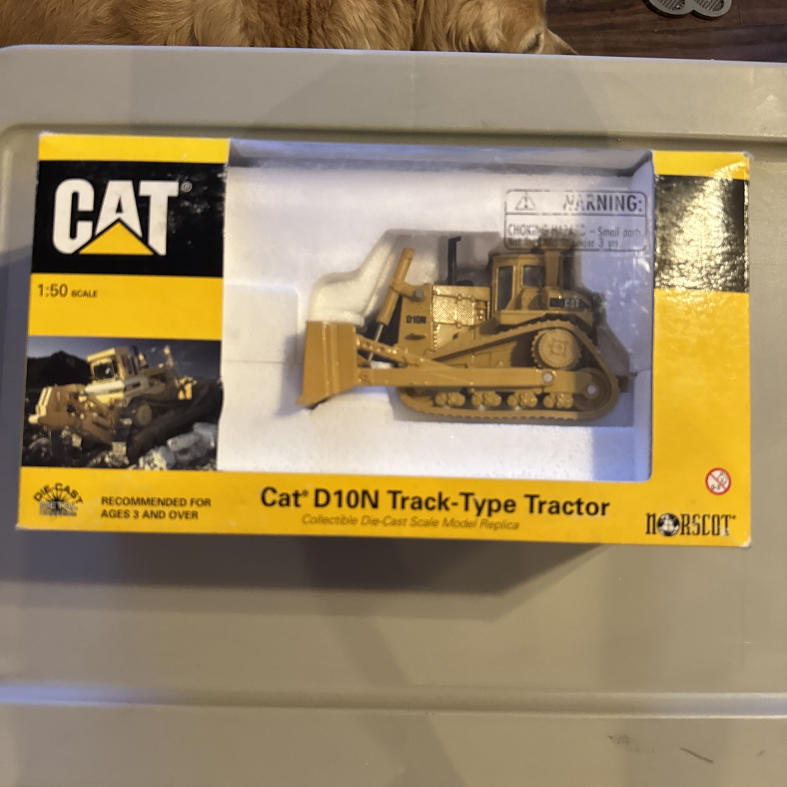 CATERPILLAR Norscot D10N Track-Type Tractor Model # 55701 1:50 Scale Die Cast