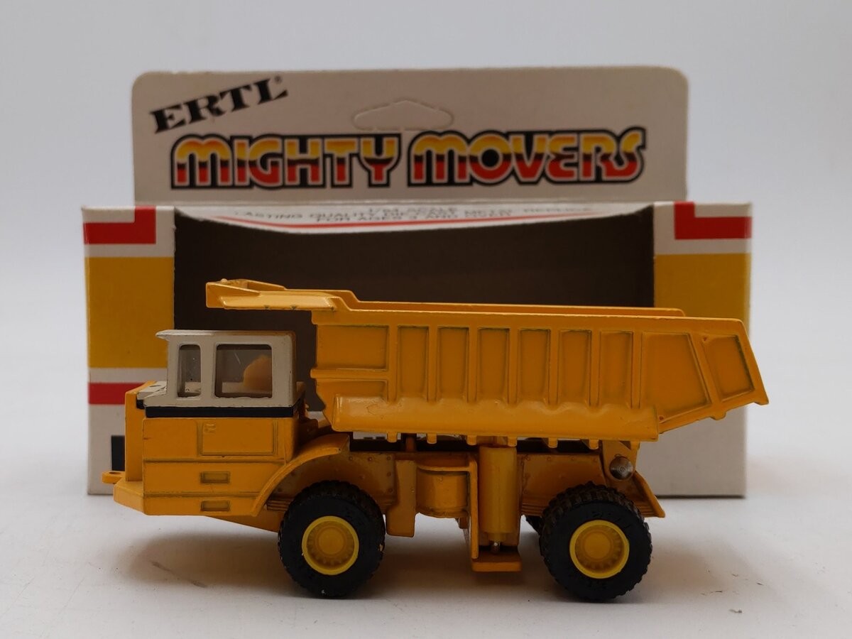 Ertl 1852 1:64 IH Payhauler Dump Mighty Movers EX/Box