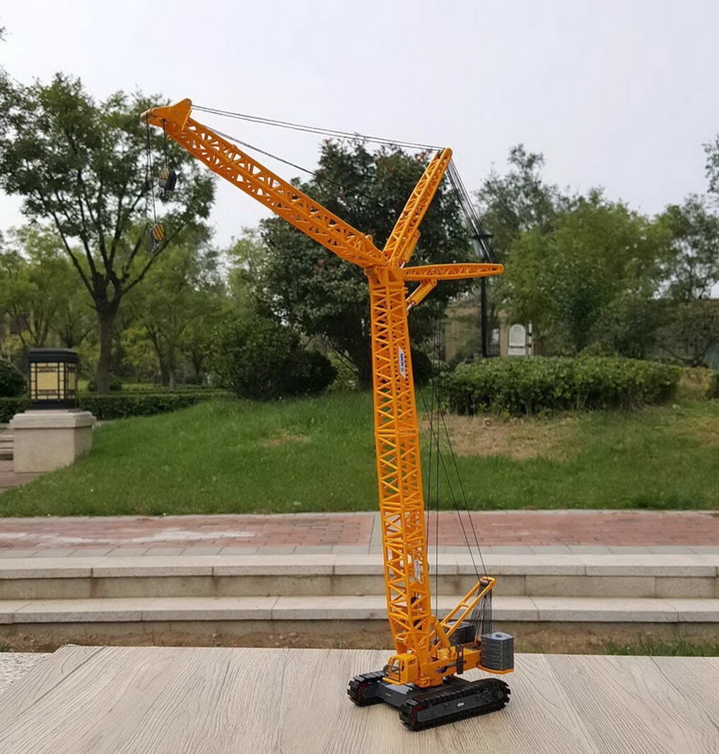 1/120 Scale XCMG XGC260 Crawler Crane Diecast Model Toy Collection Gift