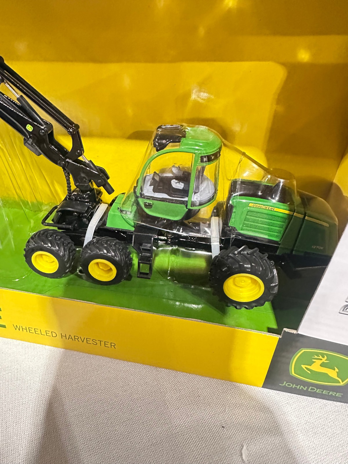 John Deere 1270E Wheeled Harvester Prestige Collection By Ertl 1/50th Scale