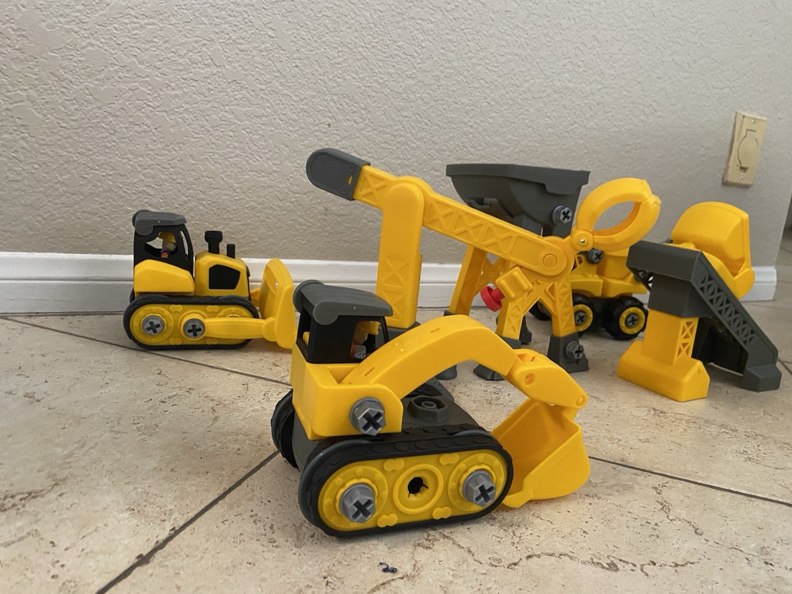 Plastic Toy Construction Vehicle Lot Yellow/Gray/Black Excavator Bulldozer Dump